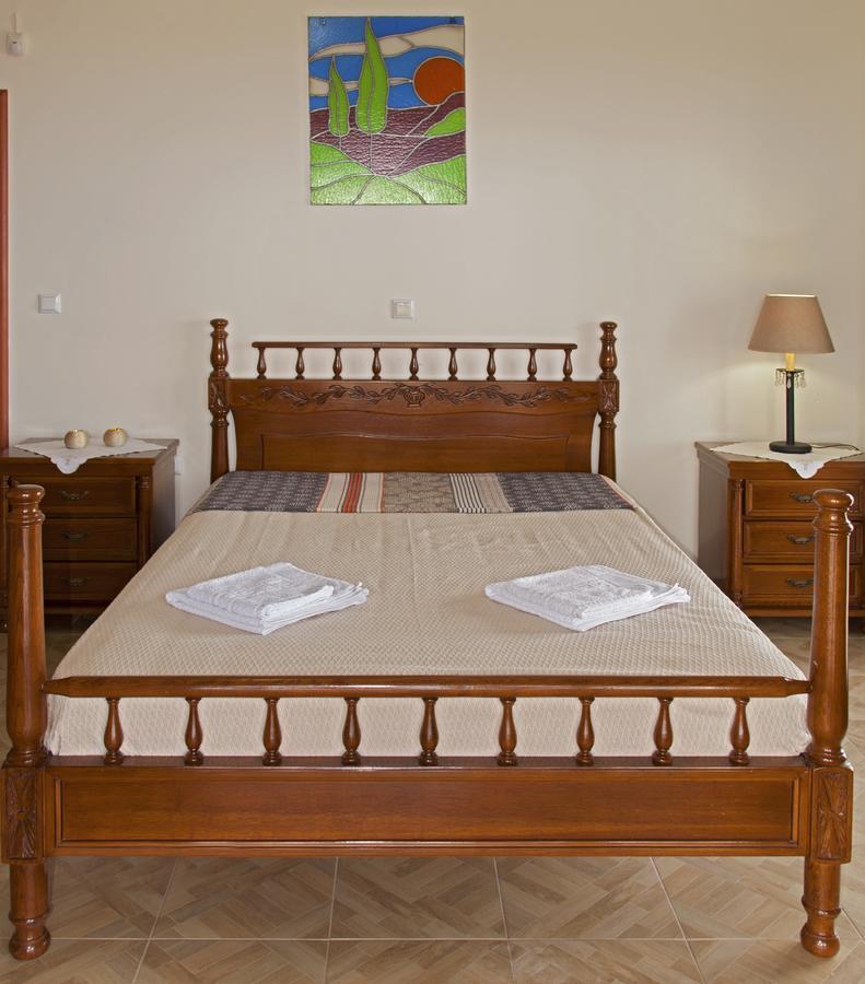 Ellinas Homes Megali Mantineia Екстериор снимка